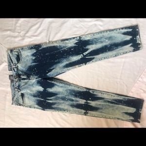 Acid washed jeans